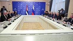 Reunión del Jefe de la Duma Estatal Vyacheslav Volodin, con el Presidente de la República de Cuba, Miguel Díaz-Canel Bermúdez