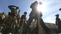 Возложение цветов к Могиле Неизвестного Солдата в честь 73-й годовщины Победы в Великой Отечественной войне