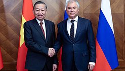 Chairman of the State Duma Vyacheslav Volodin and General Secretary of the Central Committee of the Communist Party of Vietnam, President of the Socialist Republic of Vietnam To Lam