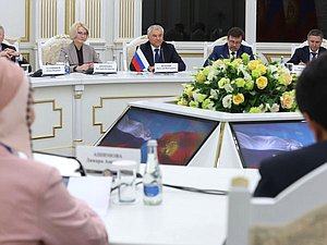 Встреча Председателя Государственной Думы Вячеслава Володина с Председателем 
Жогорку Кенеша Киргизской Республики Нурланбеком Тургунбек уулу