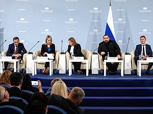 Круглый стол Комитета по охране здоровья на тему: "О мерах защиты здоровья граждан в рамках реализации Концепции сокращения потребления алкоголя в РФ"