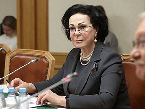 Исполняющий обязанности Председателя Счетной палаты РФ Галина Изотова