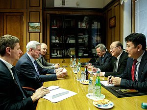 Мельников и посол КНДР