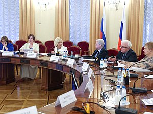 Круглый стол на тему «Совершенствование системы льгот при посещении музеев»