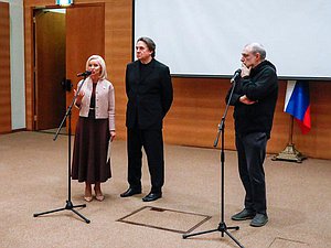 Председатель Комитета по культуре Ольга Казакова, генеральный директор «Первого канала» Константин Эрнст и генеральный директор компании «Дирекция кино» Анатолий Максимов