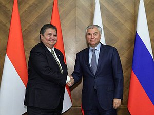 Chairman of the State Duma Vyacheslav Volodin and Coordinating Minister for Economic Affairs of the Republic of Indonesia Airlangga Hartarto