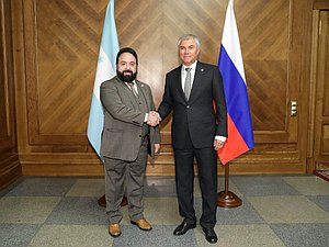 Jefe de la Duma Estatal, Vyacheslav Volodin y el Presidente del Congreso Nacional de la República de Honduras, Luis Rolando Redondo Guifarro