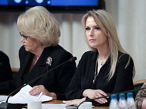 Председатель Комитета по развитию гражданского общества, вопросам общественных и религиозных объединений Яна Лантратова