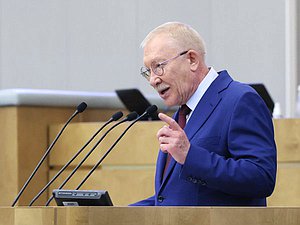 Председатель Комитета по контролю Олег Морозов