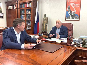 Харитонов и Дьяконов
