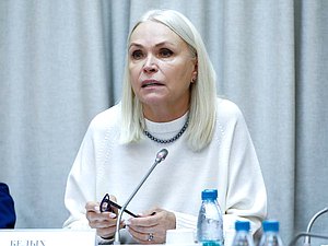 Председатель Комитета по просвещению Ирина Белых
