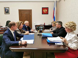 Любимова + комитеты