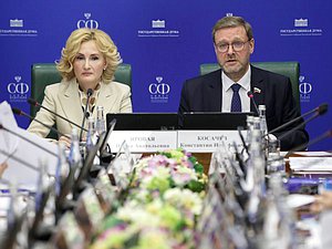 Deputy Speaker of the Federation Council Konstantin Kosachev and Deputy Chairwoman of the State Duma Irina Yarovaya