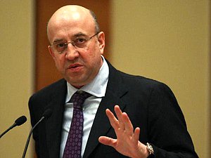 Состоялась лекция председателя Комитета по конституционному законодательству и государственному строительству В.Н.Плигина, посвященная 20-летию Конституции РФ, истории российского конституционализма и государственного строительства