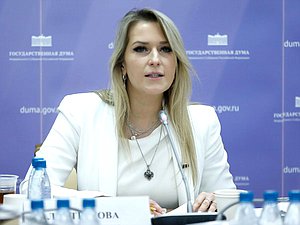 Председатель Комитета по развитию гражданского общества, вопросам общественных и религиозных объединений Яна Лантратова