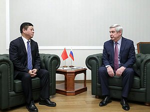 First Deputy Chairman of the State Duma Ivan Melnikov and Ambassador Extraordinary and Plenipotentiary of the People's Republic of China to the Russian Federation Zhang Hanhui