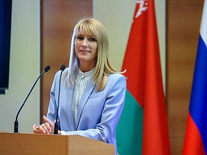 First Deputy Chairwoman of the Committee on International Affairs Svetlana Zhurova