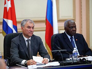 El Jefe de la Duma Estatal, Vyacheslav Volodin, y el Presidente de la Asamblea Nacional del Poder Popular y del Consejo de Estado de la República de Cuba, Esteban Lazo Hernández