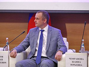 Председатель Комитета по охране здоровья Сергей Леонов