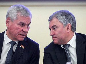 Председатель Палаты представителей Национального собрания Республики Беларусь Владимир Андрейченко и Председатель Государственной Думы Вячеслав Володин