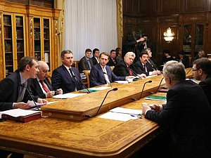 На заседании Президиума Совета Российского исторического общества подвели итоги уходящего года и обсудили план работы на 2014 год