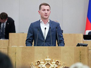 Председатель Комитета по молодежной политике Артем Метелев