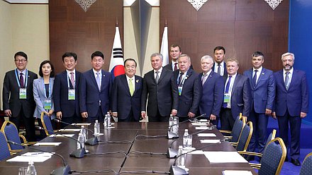 Meeting of Chairman of the State Duma Viacheslav Volodin and Chairman of the National Assembly of the Republic of Korea Moon Hee-sang