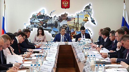 Заседание Комитета по промышленности и торговле с участием Министра промышленности и торговли РФ Антона Алиханова