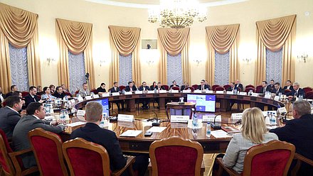 Заседание рабочей группы по межсекторному взаимодействию бизнеса и органов публичной власти на региональном и муниципальных уровнях