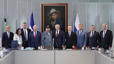 Reunión del Jefe de la Duma Estatal, Vyacheslav Volodin, con el Presidente de la República de Nicaragua, Daniel Ortega Saavedra, y la Vicepresidenta de la República, Rosario Murillo Zambrana