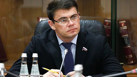 Председатель Комитета по информационной политике, информационным технологиям и связи Сергей Боярский