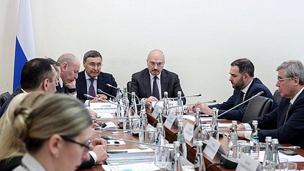Заседание Комитета по науке и высшему образованию с участием Министра науки и высшего образования РФ Валерия Фалькова