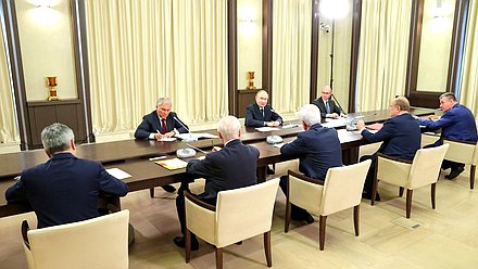Встреча Президента России Владимира Путина с руководителями политических фракций ГД. Фото: пресс-служба Президента РФ
