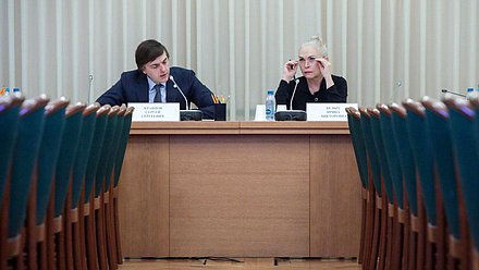 Министр просвещения РФ Сергей Кравцов и Председатель Комитета по просвещению Ирина Белых