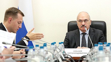 Председатель Комитета по науке и высшему образованию Сергей Кабышев