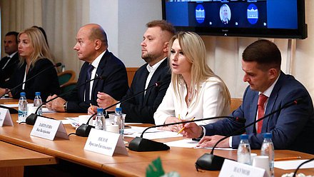 Председатель Комитета по развитию гражданского общества, вопросам общественных и религиозных объединений Яна Лантратова