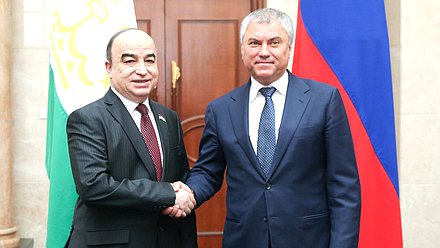 Chairman of Majlisi Namoyandagon of Majlisi Oli of the Republic of Tajikistan Shukurjon Zuhurov and Chairman of the State Duma Viacheslav Volodin