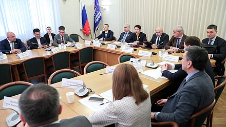 Совместное заседание Комитетов по экологии, природным ресурсам и охране окружающей среды, по энергетике и по вопросам собственности, земельным и имущественным отношениям