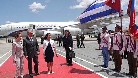 Chairman of the State Duma Vyacheslav Volodin and Vice President of the National Assembly of People's Power of Cuba Ana María Marí Machado