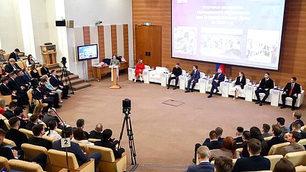 Заседание Молодежного парламента при Государственной Думе