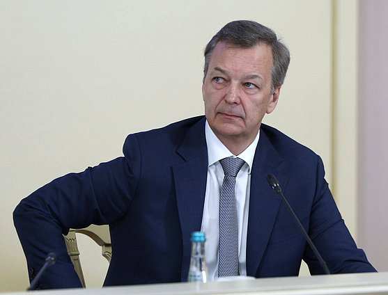 Первый заместитель Председателя Совета Федерации Андрей Яцкин