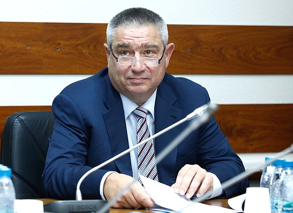 Первый заместитель Председателя Комитета по бюджету и налогам Глеб Хор