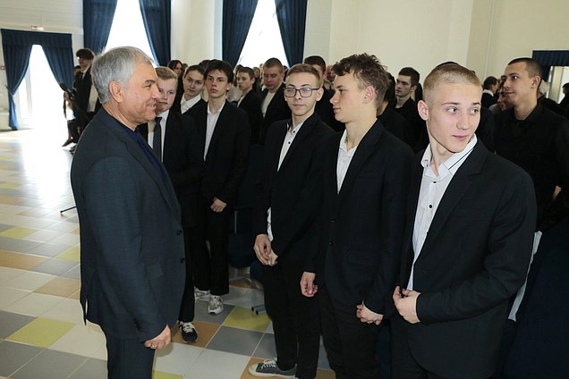 Председатель Государственной Думы Вячеслав Володин. Посещение подшефного образовательного комплекса – Технологического колледжа «Лицей-интернат «Феникс» в Смоленской области
