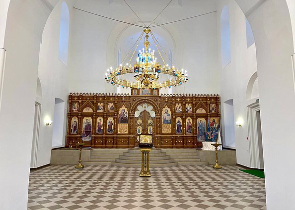 Храм Тихвинской иконы Божией Матери в Высоком