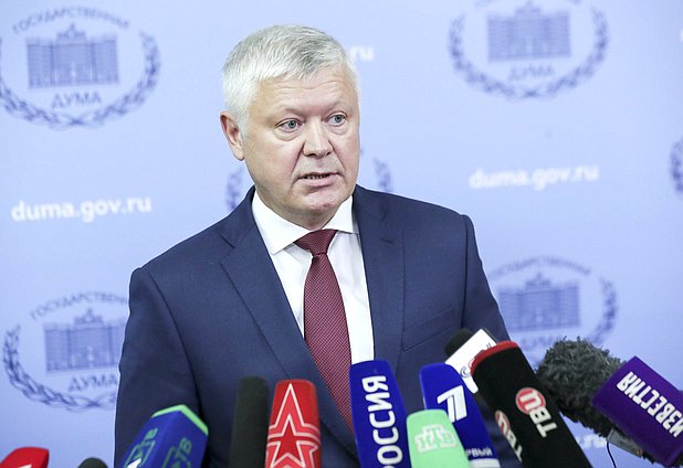 Председатель Комитета по безопасности и противодействию коррупции Василий Пискарев