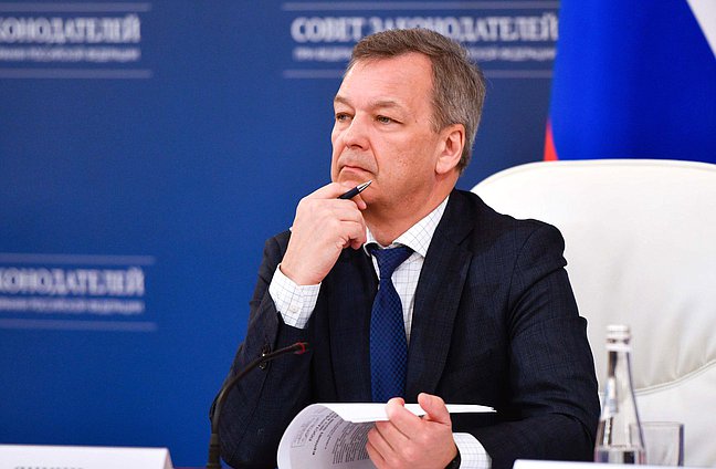 Первый заместитель Председателя Совета Федерации Андрей Яцкин