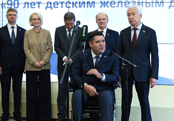 Заместитель Председателя Комитета по молодежной политике Михаил Киселев