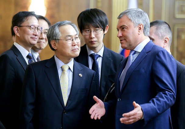 Chairman of the State Duma Viacheslav Volodin and Extraordinary and Plenipotentiary Ambassador of the Republic of Korea to Russia Woo Yoon-keun