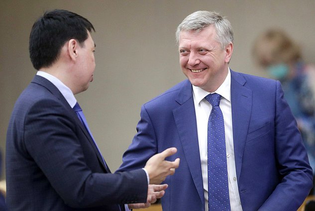 Первый заместитель Председателя Комитета по развитию гражданского общества, вопросам общественных и религиозных объединений Дмитрий Вяткин