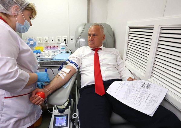 Член Комитета по бюджету и налогам Евгений Бессонов